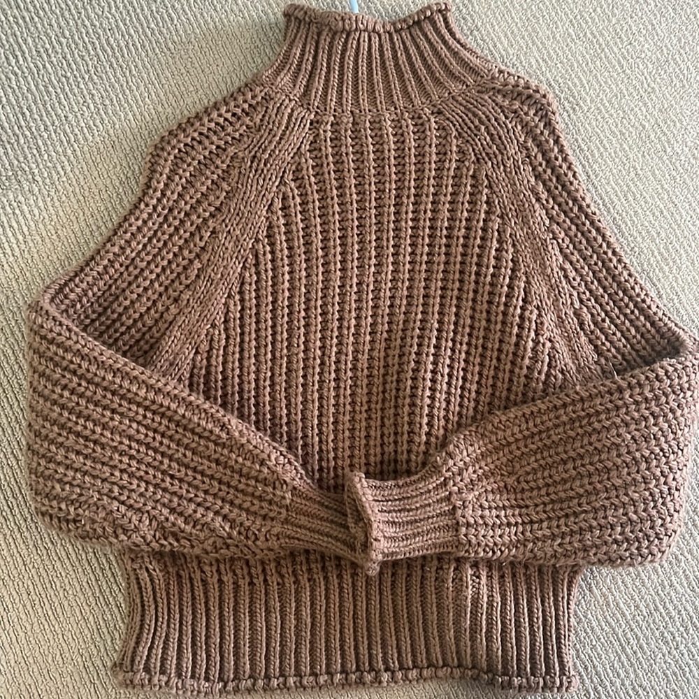 H&M brown cozy turtleneck sweater
